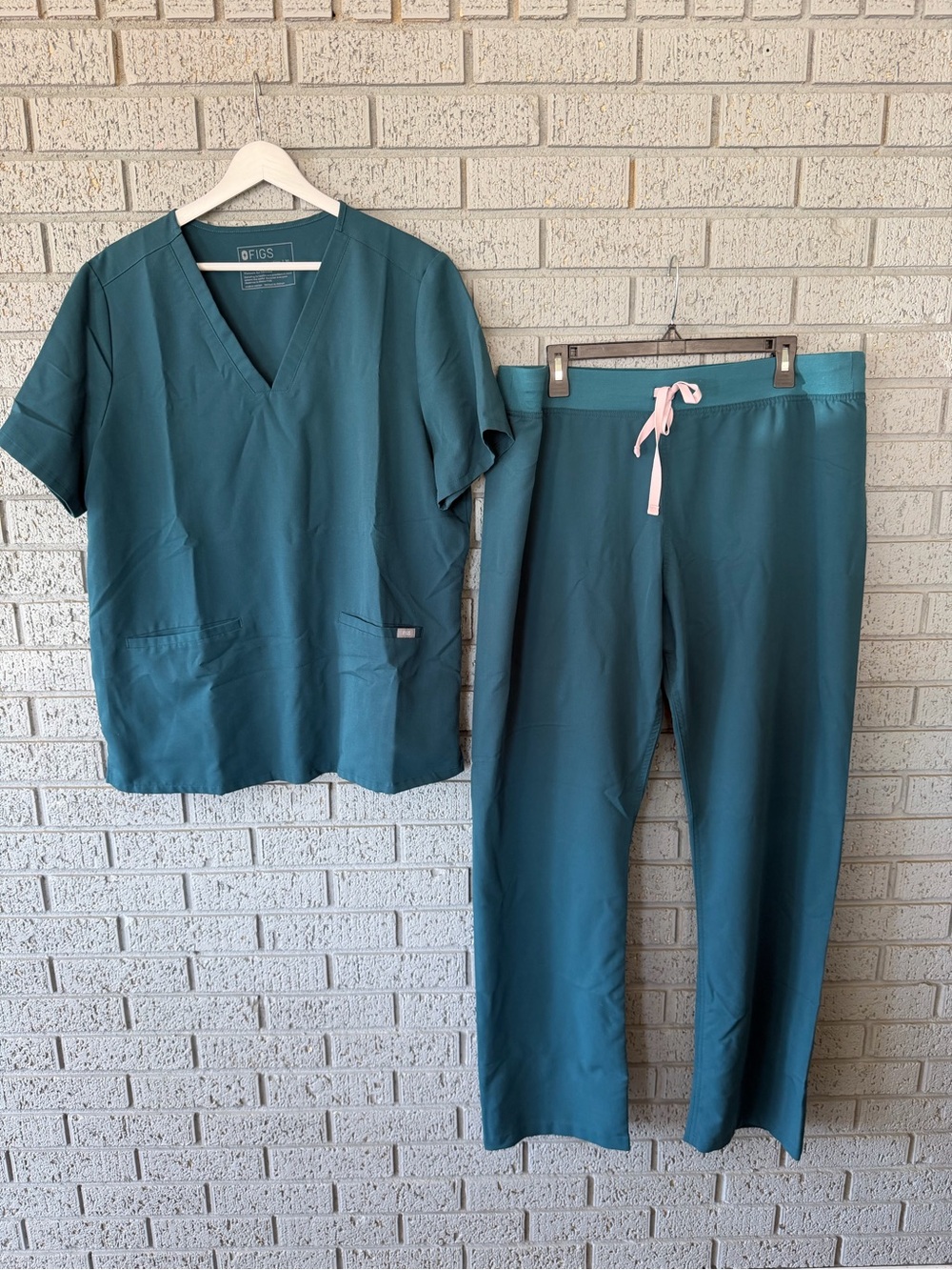 FIGS Scrub Set Caribbean Blue Size XL /XLT Casma Top Livingston Pants Uniform